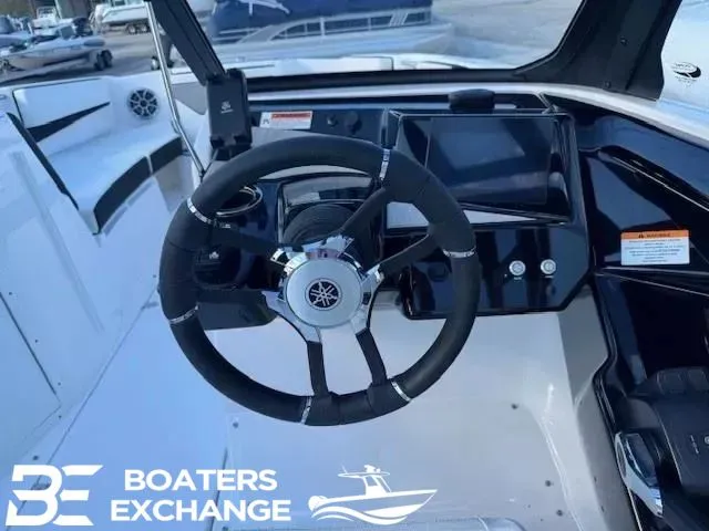 Slide: The Image of Yamaha 222S 2025 - 6