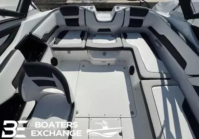 Slide: The Image of Yamaha AR195 2025 - 4