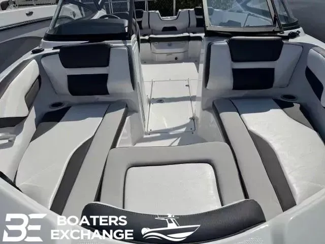 Slide: The Image of Yamaha AR195 2025 - 7