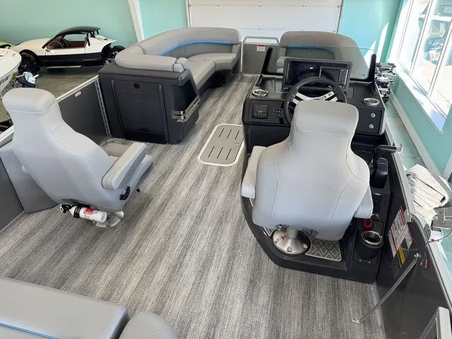 Slide: The Image of Bennington M Swingback 24 MSB 2025 - 18