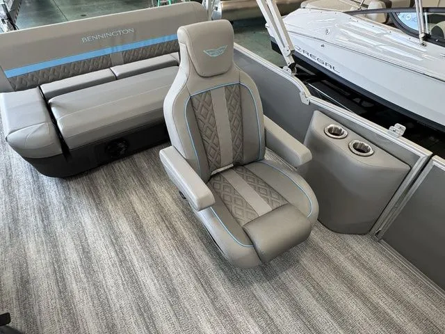 Slide: The Image of Bennington M Swingback 24 MSB 2025 - 22