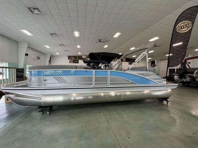 Slide: The Image of Bennington M Swingback 24 MSB 2025 - 4