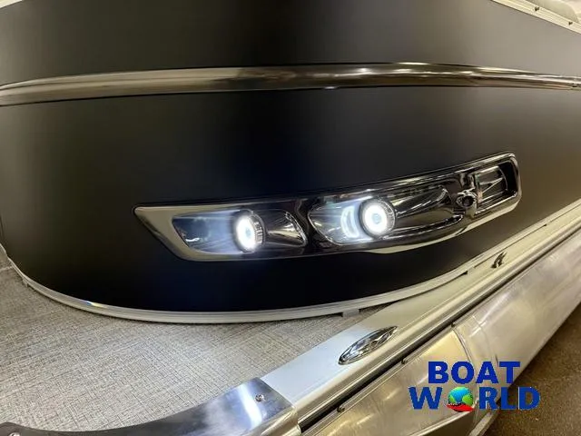 Slide: The Image of Tahoe Cascade 2385 Quad Lounge & Honda 4-Stroke EFI 2025 - 37