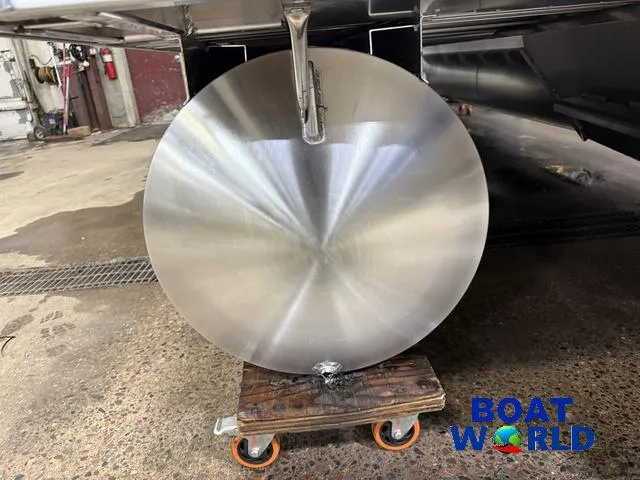 Slide: The Image of Tahoe Cascade 2385 Quad Lounge & Honda 4-Stroke EFI 2025 - 42