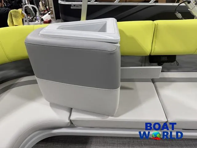 Slide: The Image of Tahoe Aura 2185 Quad Lounge & 75HP 4-Stroke EFI 2025 - 18