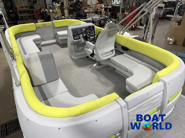 Slide: The Image of Tahoe Aura 2185 Quad Lounge & 75HP 4-Stroke EFI 2025 - 20