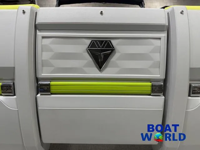 Slide: The Image of Tahoe Aura 2185 Quad Lounge & 75HP 4-Stroke EFI 2025 - 34