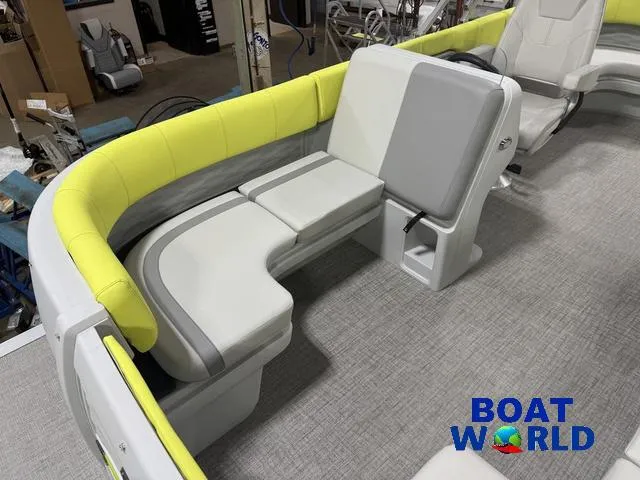 Slide: The Image of Tahoe Aura 2185 Quad Lounge & 75HP 4-Stroke EFI 2025 - 9