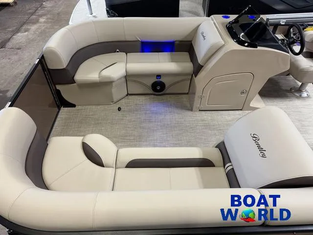 Slide: The Image of Bentley Pontoons Legacy 223 Swingback Tritoon & Honda 4-Stroke EFI 2025 - 3