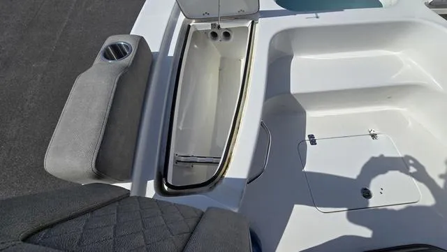 Slide: The Image of Sea Pro 250 Bay 2024 - 11