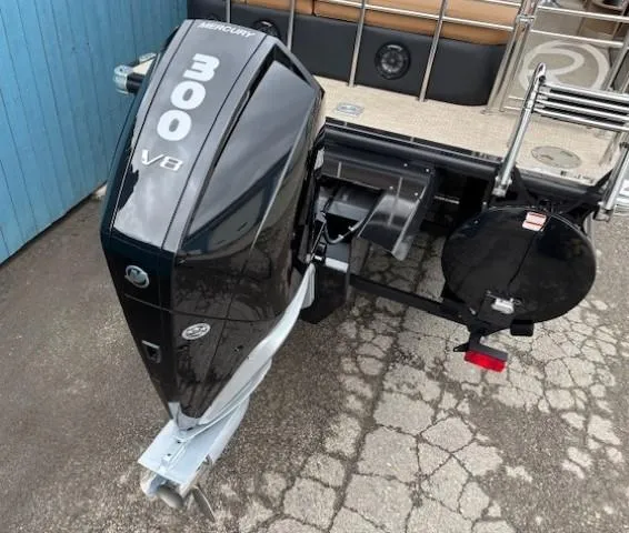 Slide: The Image of 2024 Regency 250 LE3 Sport with Mercury 300 V8 outboard motor. - 35