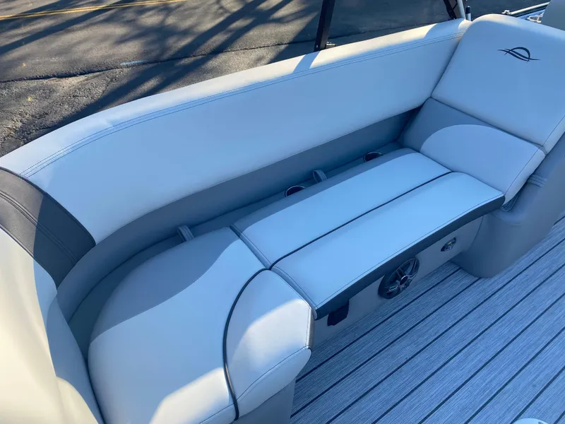 Slide: The Image of SunCatcher Select 324RC 2025 - 10