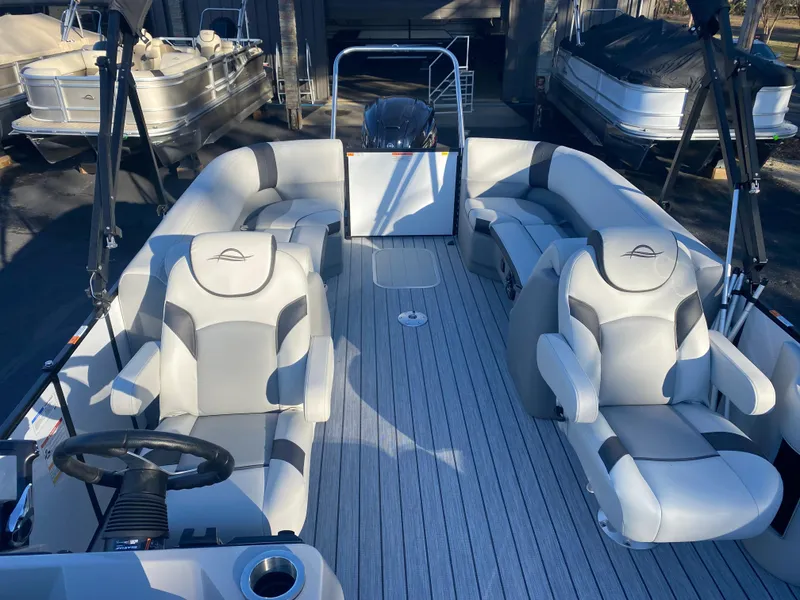 Slide: The Image of SunCatcher Select 324RC 2025 - 16