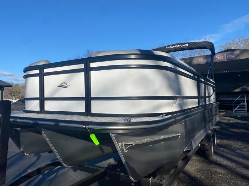 Slide: The Image of SunCatcher Select 324RC 2025 - 2