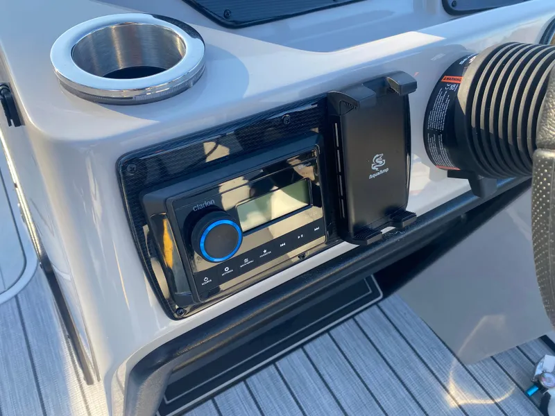 Slide: The Image of SunCatcher Select 324RC 2025 - 20