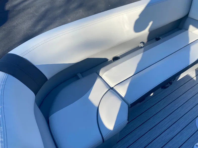 Slide: The Image of SunCatcher Select 324RC 2025 - 21