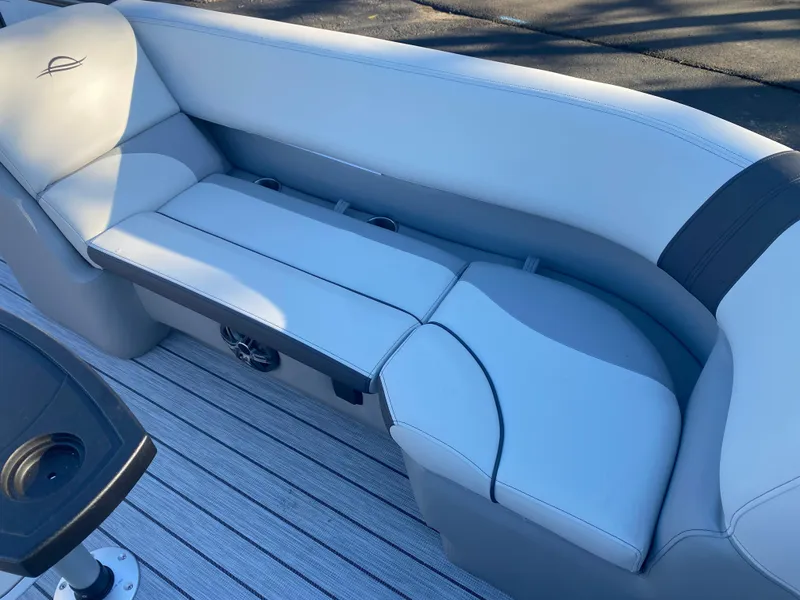 Slide: The Image of SunCatcher Select 324RC 2025 - 26