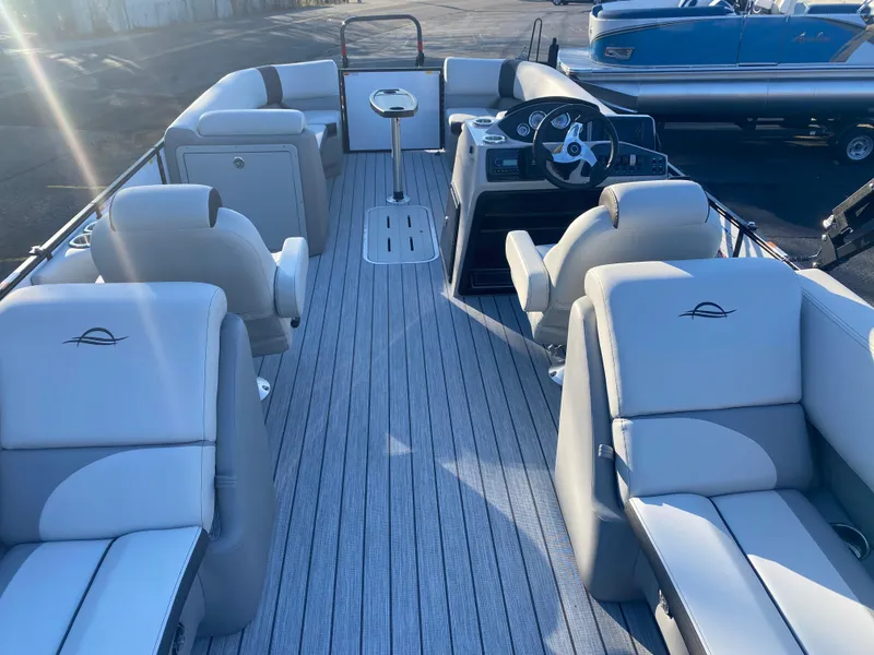 Slide: The Image of SunCatcher Select 324RC 2025 - 9