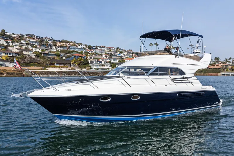 Slide: The Image of Fairline Phantom 42 1998 - 4