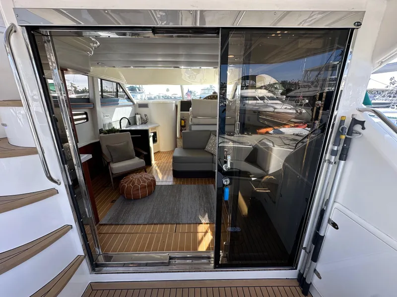 Slide: The Image of Fairline Phantom 42 1998 - 44