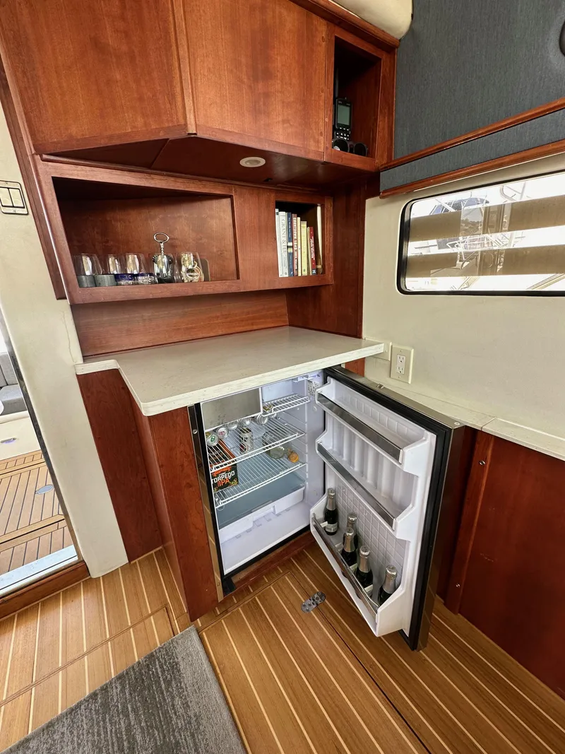 Slide: The Image of Fairline Phantom 42 1998 - 49