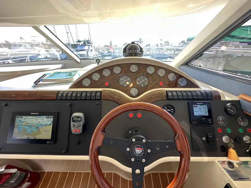 Slide: The Image of Fairline Phantom 42 1998 - 56
