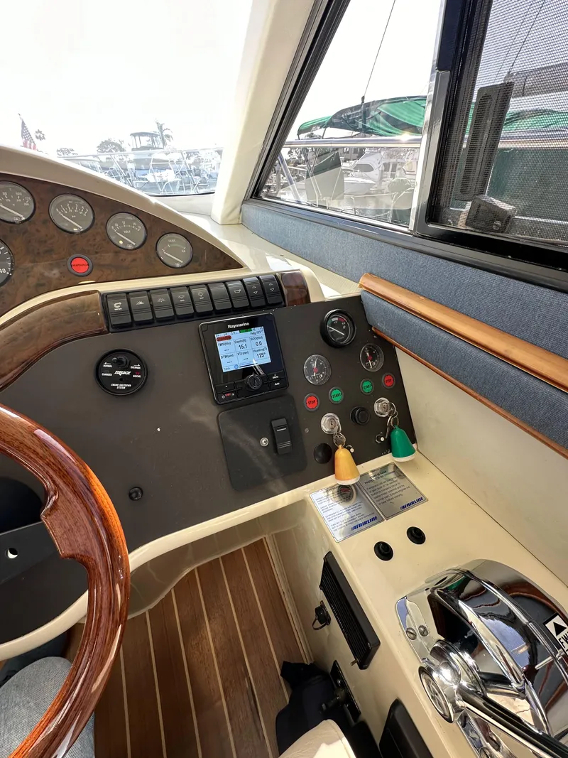 Slide: The Image of Fairline Phantom 42 1998 - 59