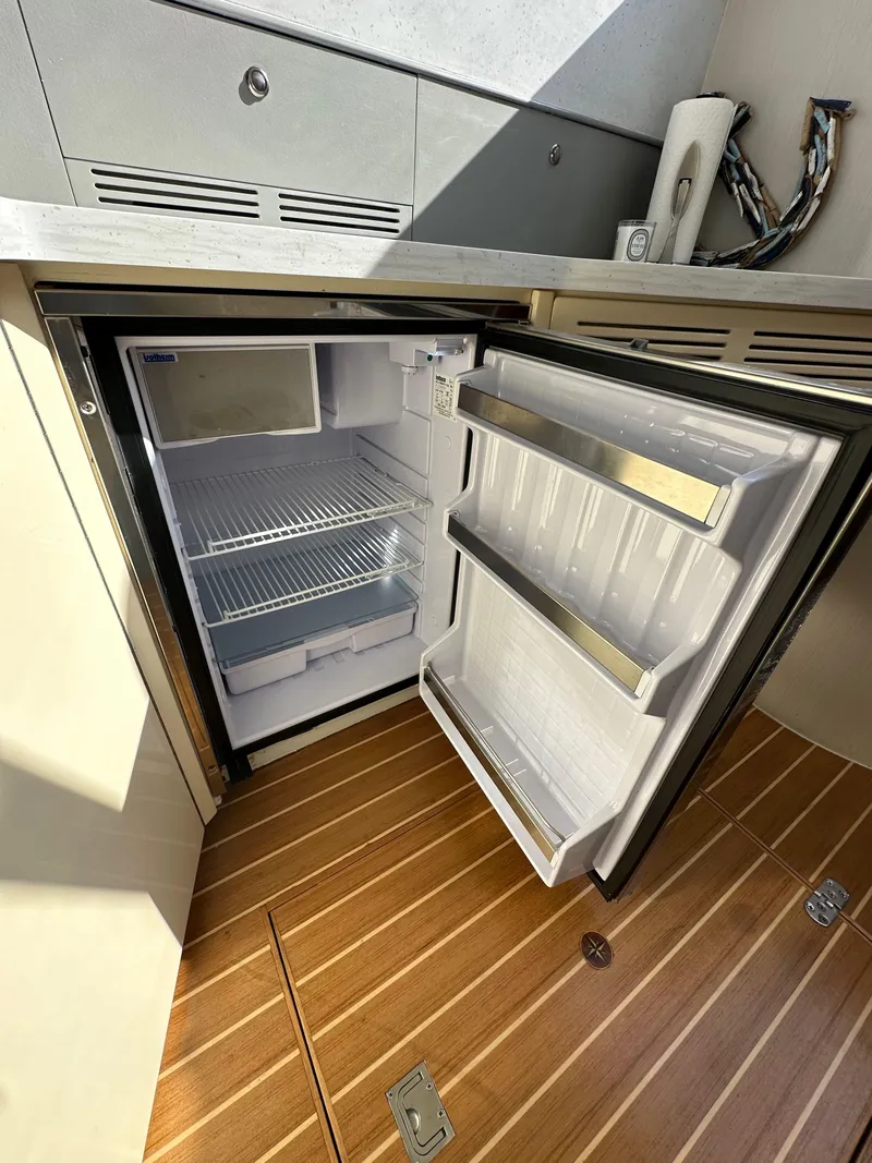 Slide: The Image of Fairline Phantom 42 1998 - 66