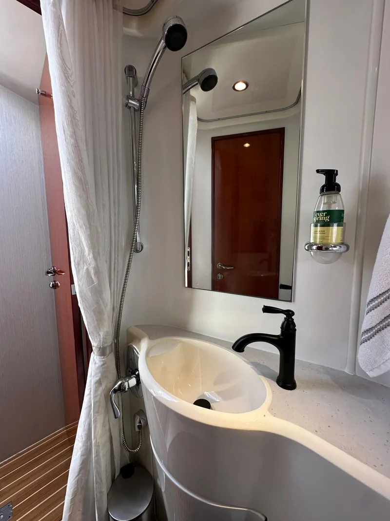 Slide: The Image of Fairline Phantom 42 1998 - 81