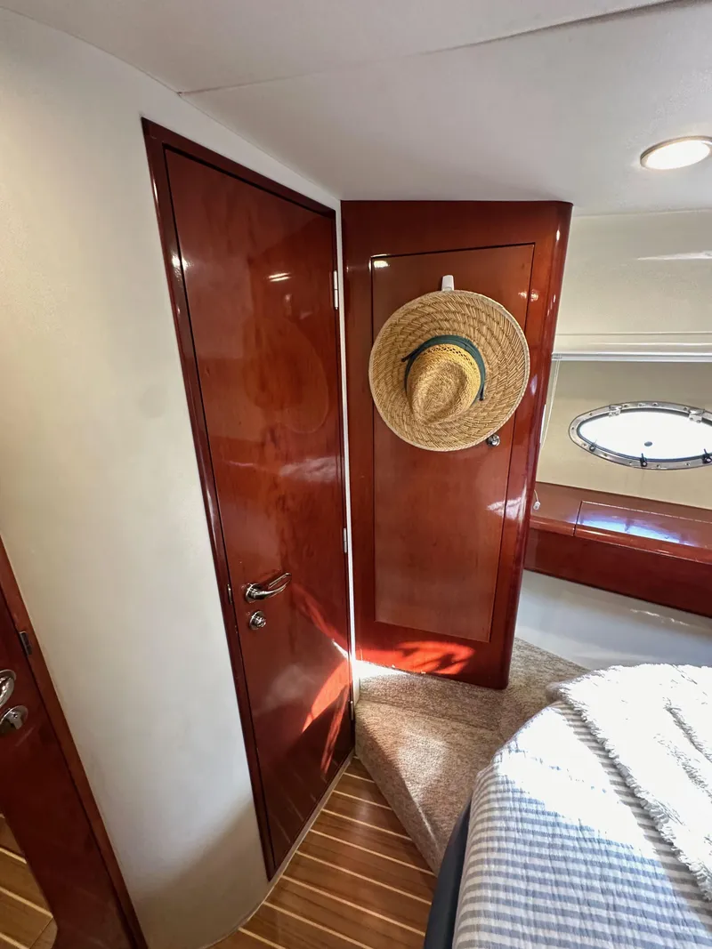 Slide: The Image of Fairline Phantom 42 1998 - 87