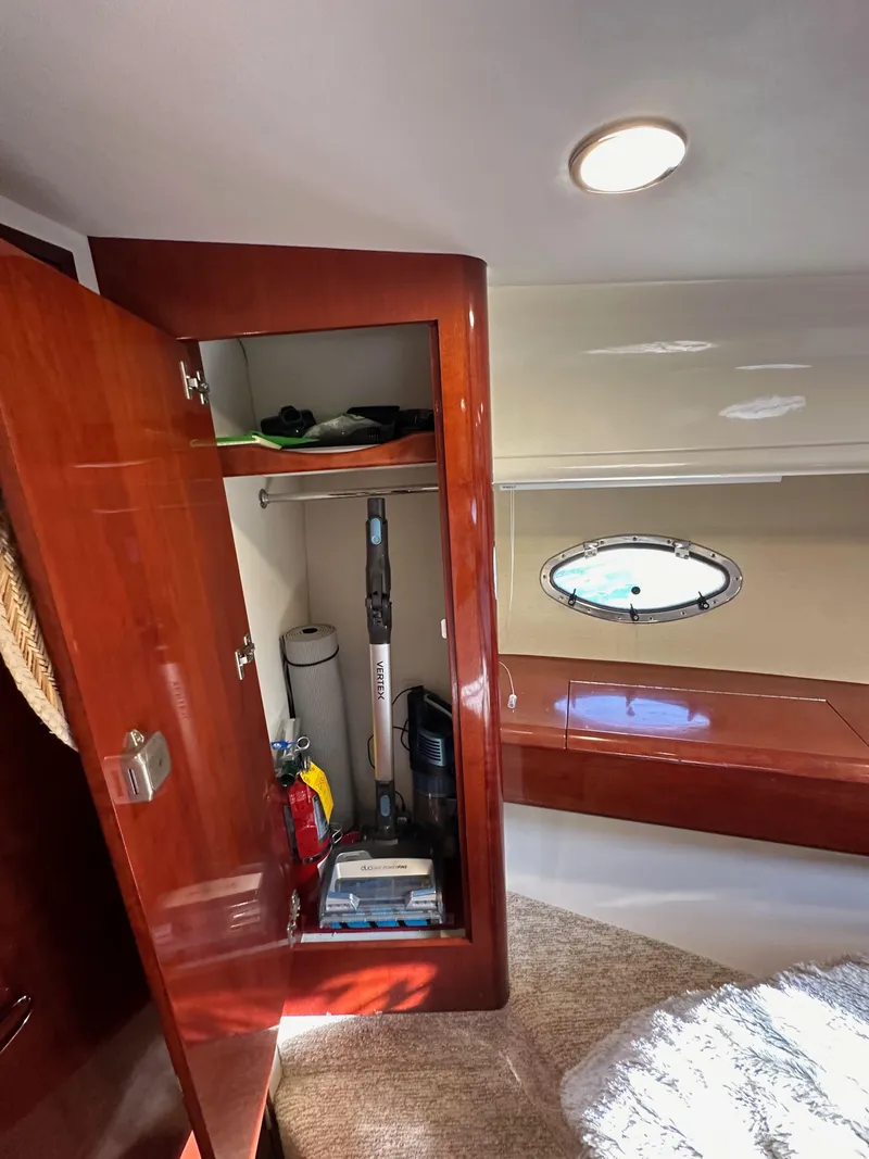 Slide: The Image of Fairline Phantom 42 1998 - 88