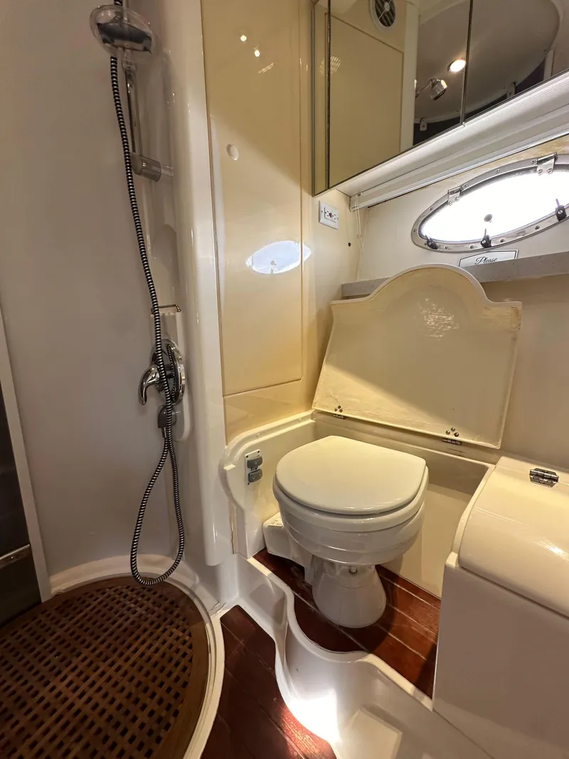 Slide: The Image of Fairline Phantom 42 1998 - 92