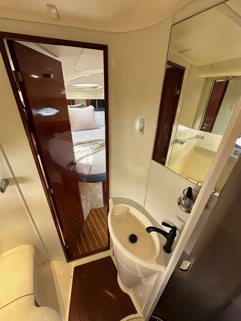 Slide: The Image of Fairline Phantom 42 1998 - 94