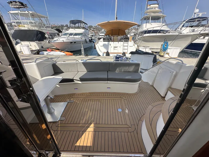 Slide: The Image of Fairline Phantom 42 1998 - 99