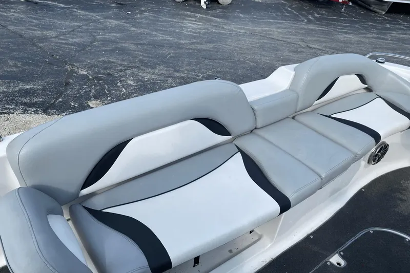 Slide: The Image of Starcraft 220STARSTEP 2013 - 4