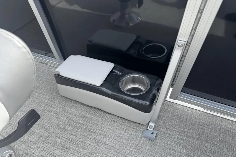 Slide: The Image of Avalon LSZ2185QL 2024 - 11