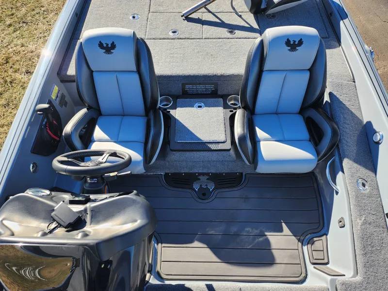 Slide: The Image of Phoenix Bass Boat 920 Elite II 2023 - 19