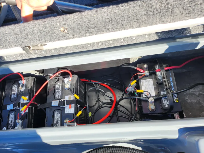 Slide: The Image of Phoenix Bass Boat 920 Elite II 2023 - 23