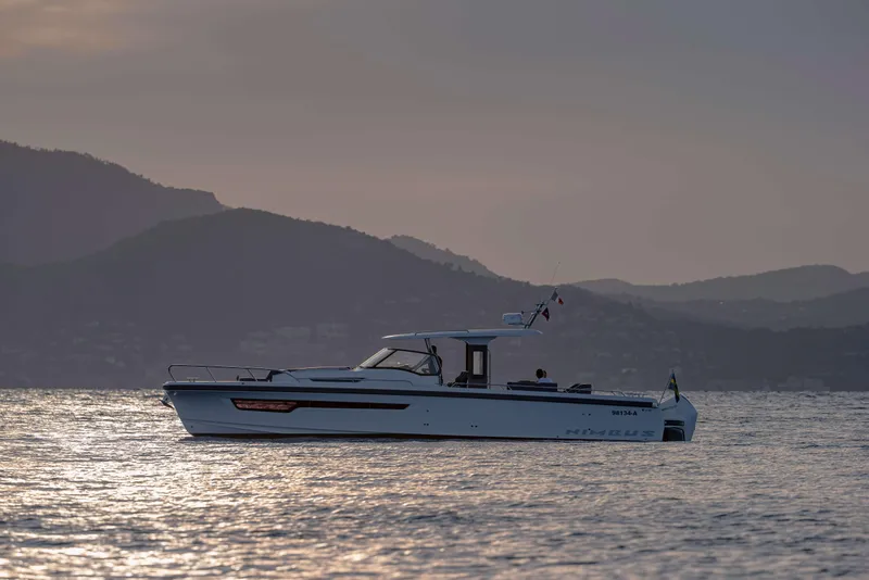 Slide: The Image of Nimbus Tender 11- Port Profile on the water - 10