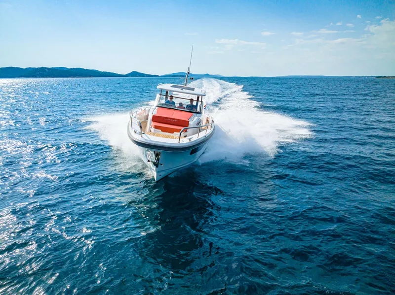 Slide: The Image of Nimbus Tender 11- Bow - 18