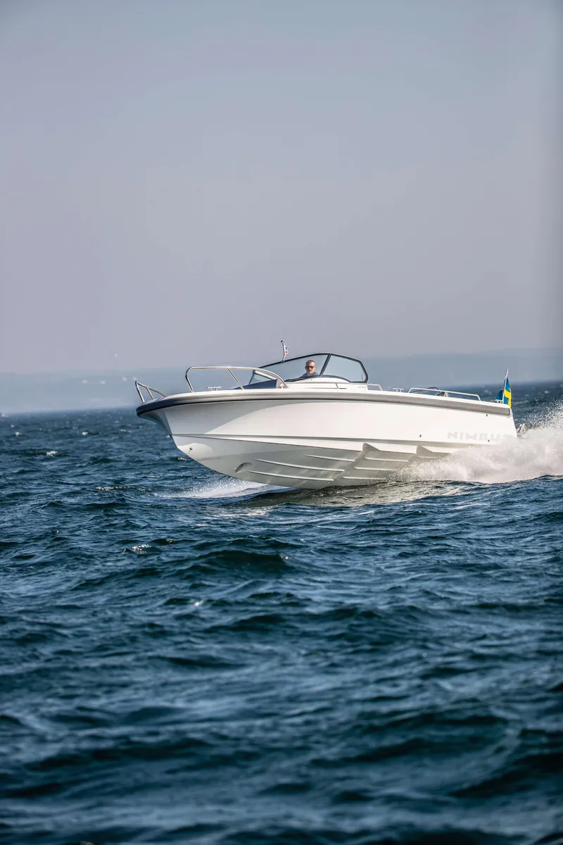 Slide: The Image of Nimbus T9 - 12