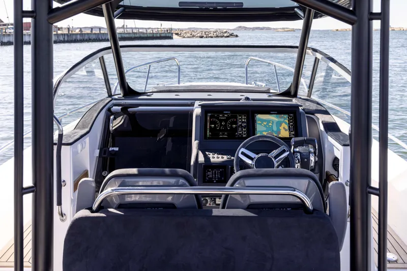 Slide: The Image of Nimbus T9 - 17