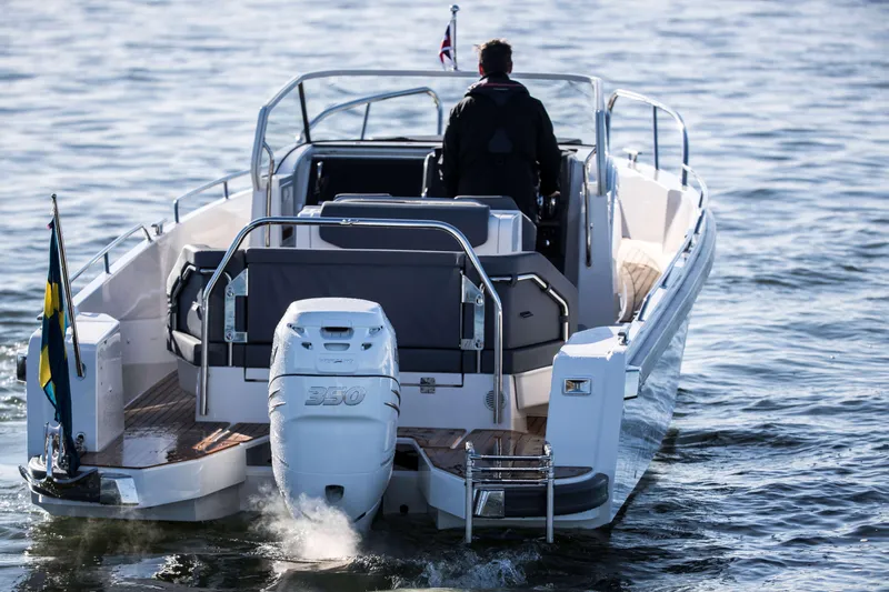 Slide: The Image of Nimbus T9 - 4