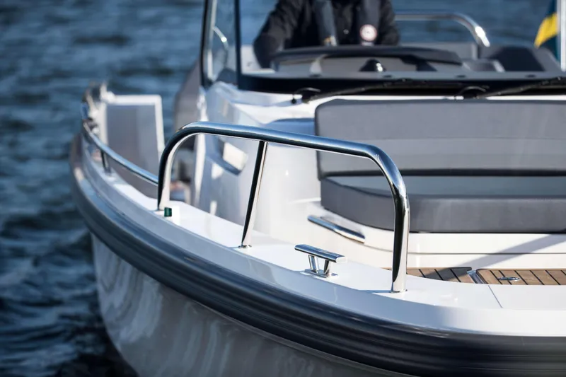 Slide: The Image of Nimbus T9 - 6