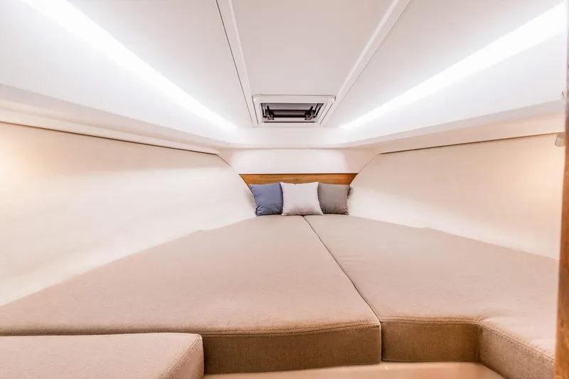 Slide: The Image of Nimbus Weekender 9 - 22