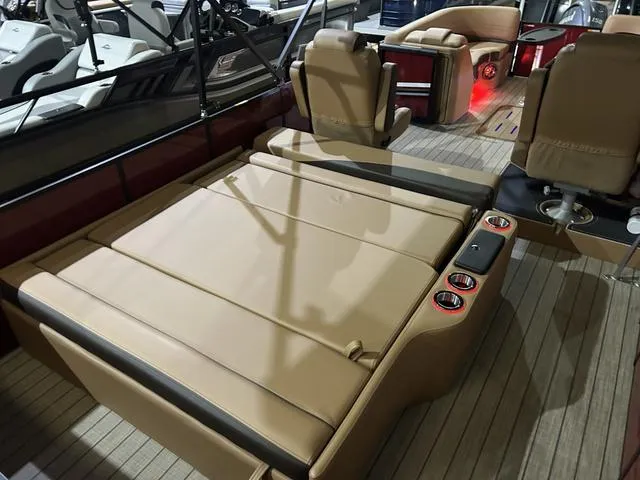 Slide: The Image of SunCatcher Fusion Series 324SL W/Yamaha 250 "SHO" No Trailer 2025 - 14