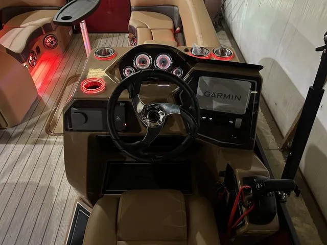 Slide: The Image of SunCatcher Fusion Series 324SL W/Yamaha 250 "SHO" No Trailer 2025 - 16