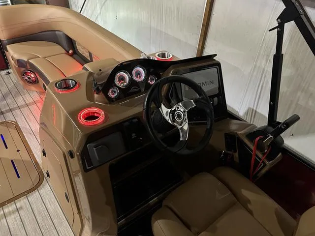 Slide: The Image of SunCatcher Fusion Series 324SL W/Yamaha 250 "SHO" No Trailer 2025 - 17