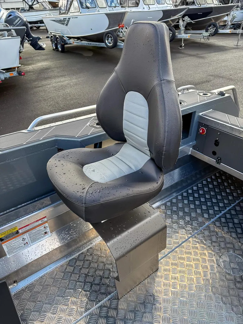 Slide: The Image of Stabi-Craft 1550 Frontier 2025 - 13