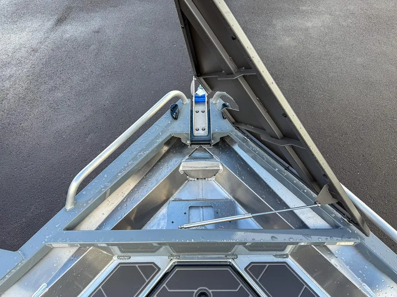 Slide: The Image of Stabi-Craft 1550 Frontier 2025 - 8